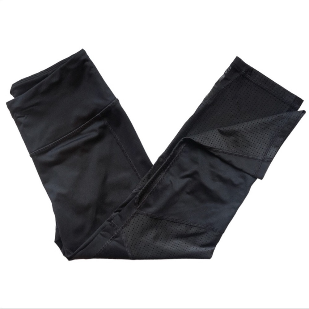 KNOCKOUT by VICTORIA SECRET Black Mesh Workout Capri Small